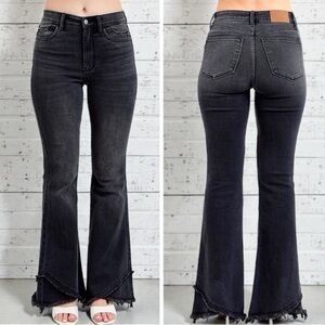 Judy Blue High Waist Mock Fray Tulip Hem Black
Flare Denim Jeans Size 15/32 NWT